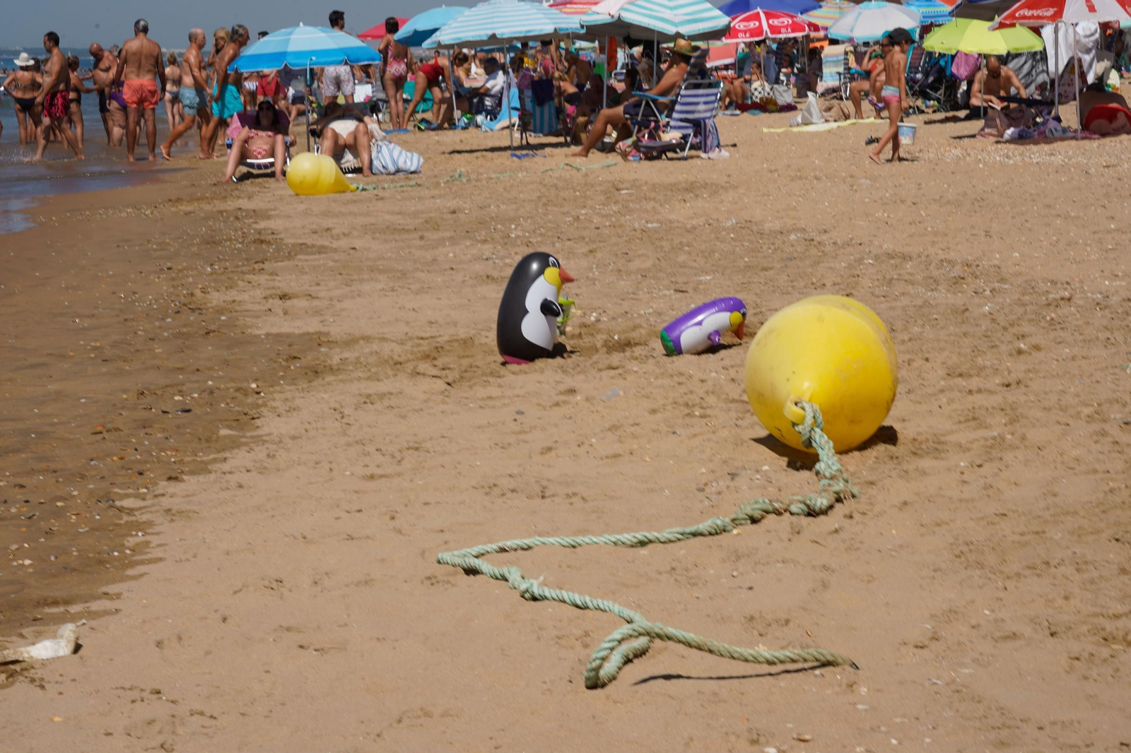 Imágenes de las playas de Huelva el sábado 17 de agosto