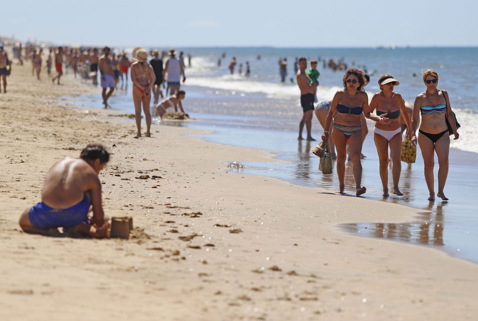Imágenes de las playas de Huelva en el sábado 15 de agosto