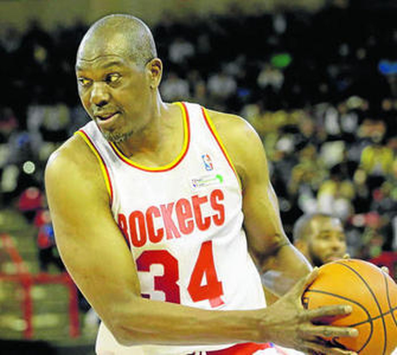 Hakeem Olajuwon, en acción durante el encuentro.