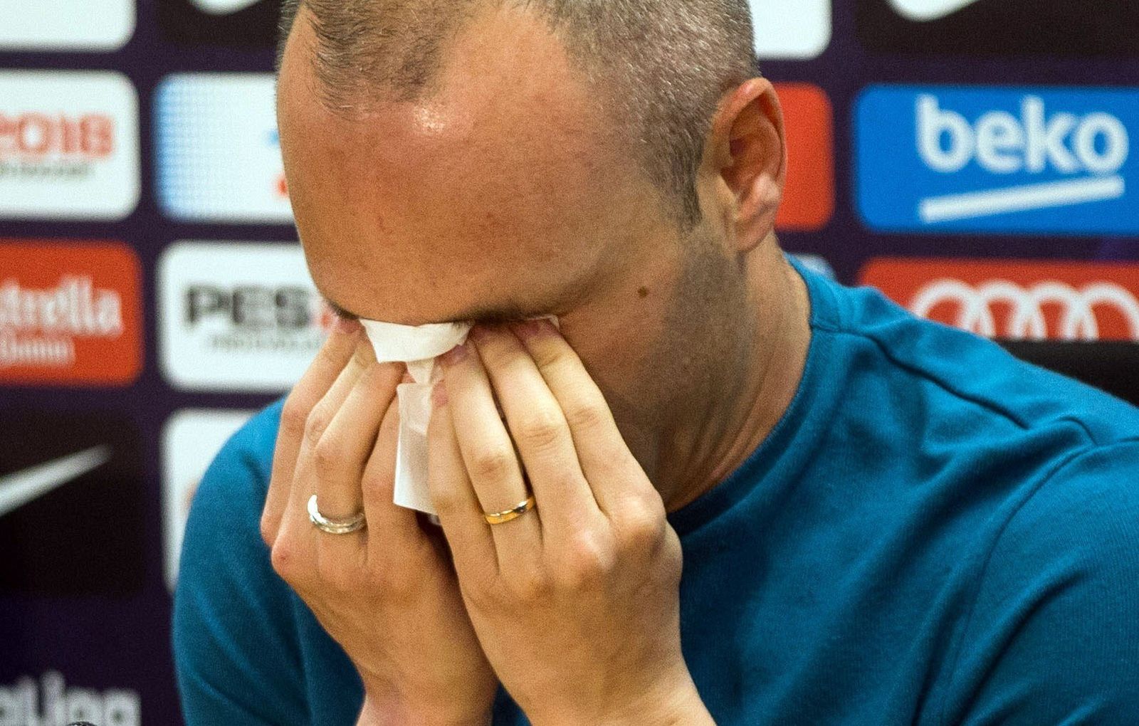 El adiós de Andrés Iniesta, en imágenes