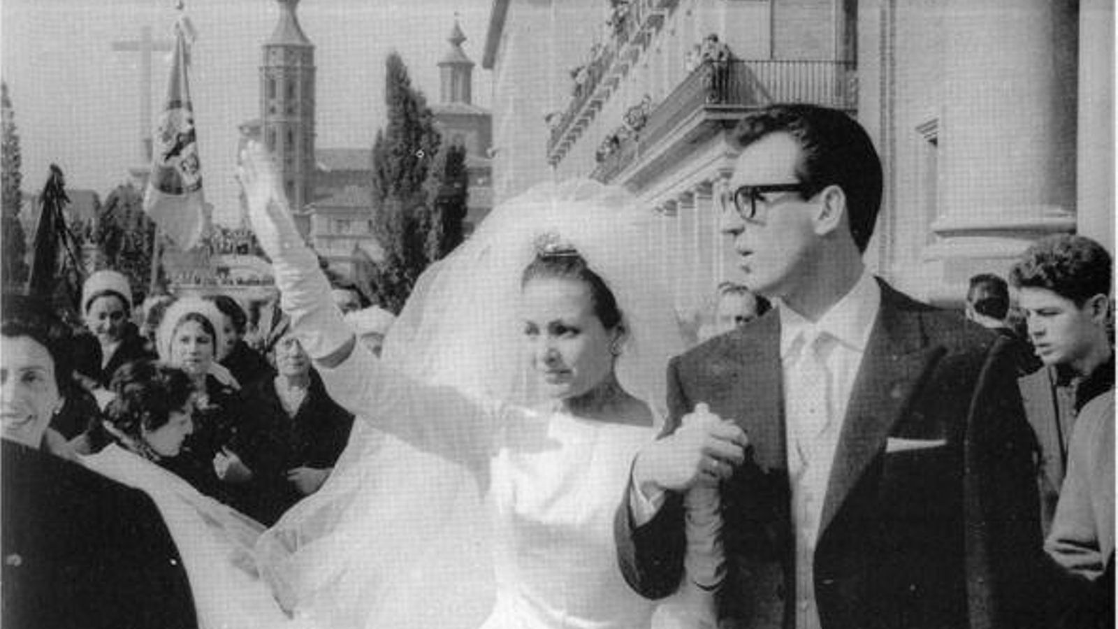 Carmen Sevilla y Augusto Algueró en su boda, celebrada en 1961