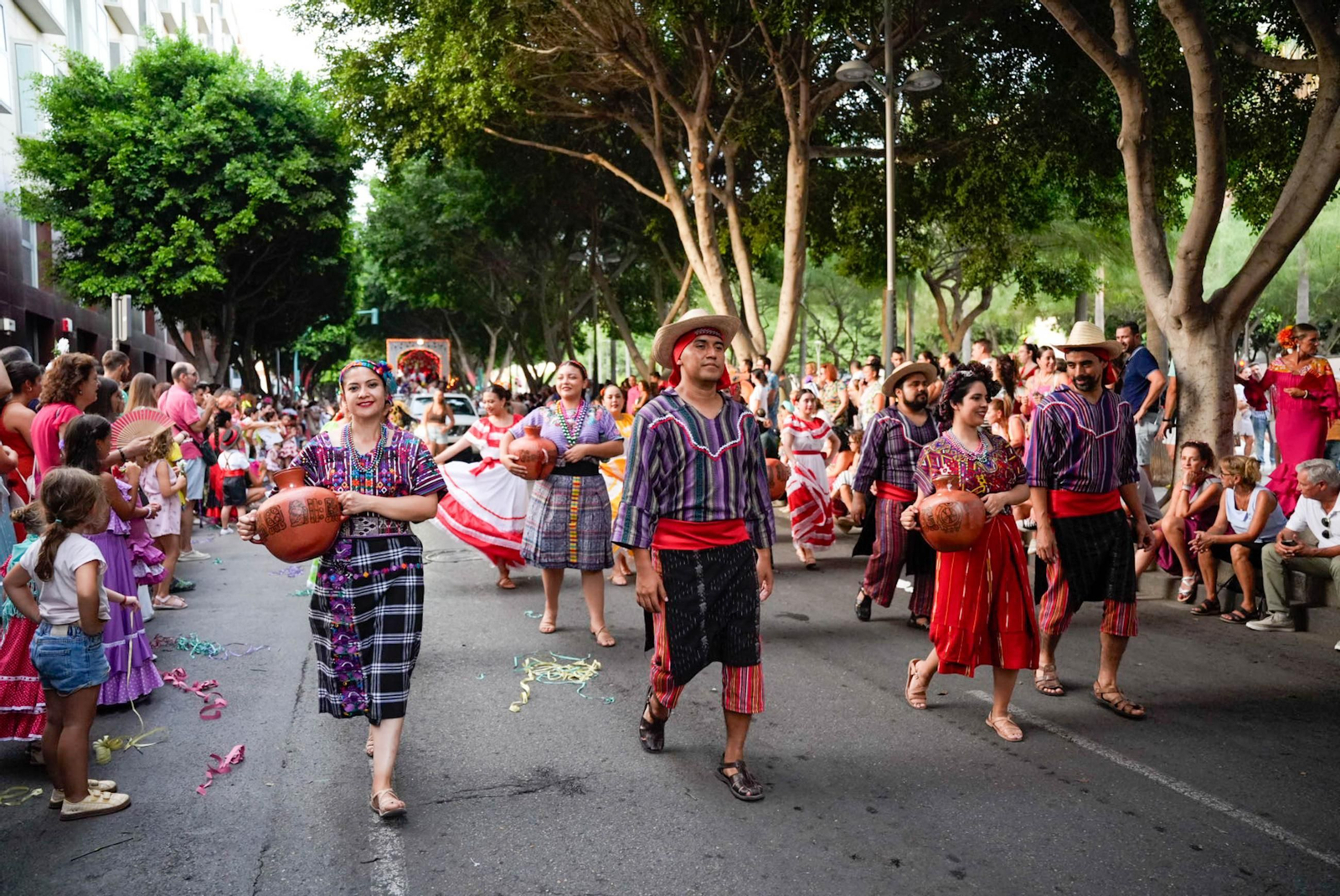 Así se ha vivido la Batalla de Flores en la Feria de Almería