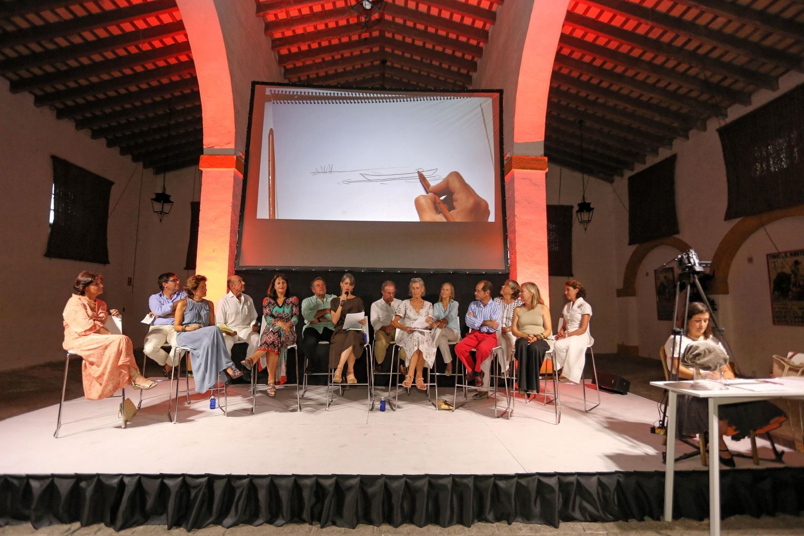 Los autores, durante la presentación del libro en la Bodega de Mora.