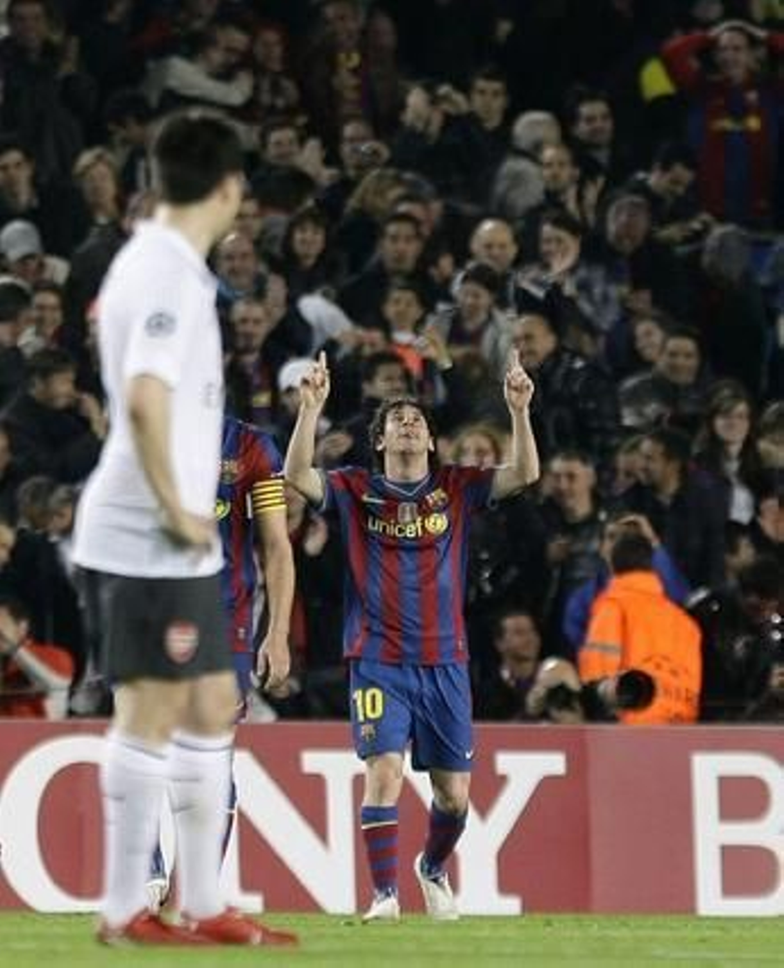 El Barcelona se clasifica para la semifinal de la Liga de Campeones tras ganar al Arsenal. / Reuters