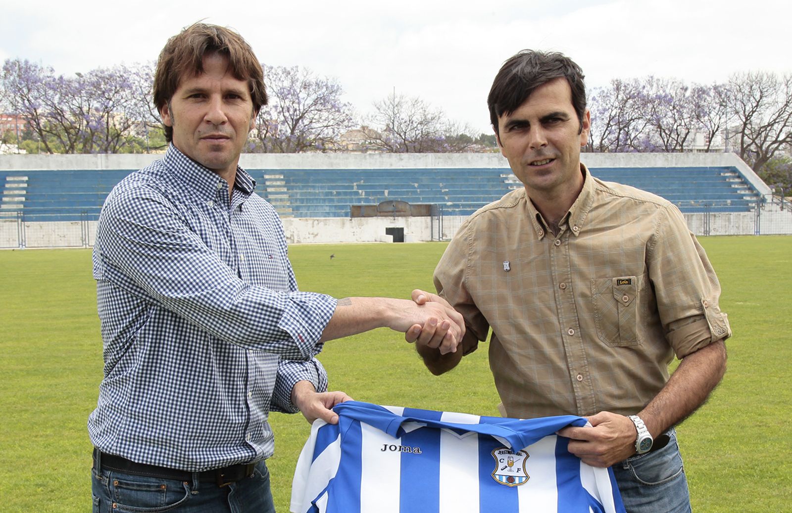 Jesús Mendoza fue en la temporada 16/17 el primer entrenador con Pedro Garrido al frente del club.