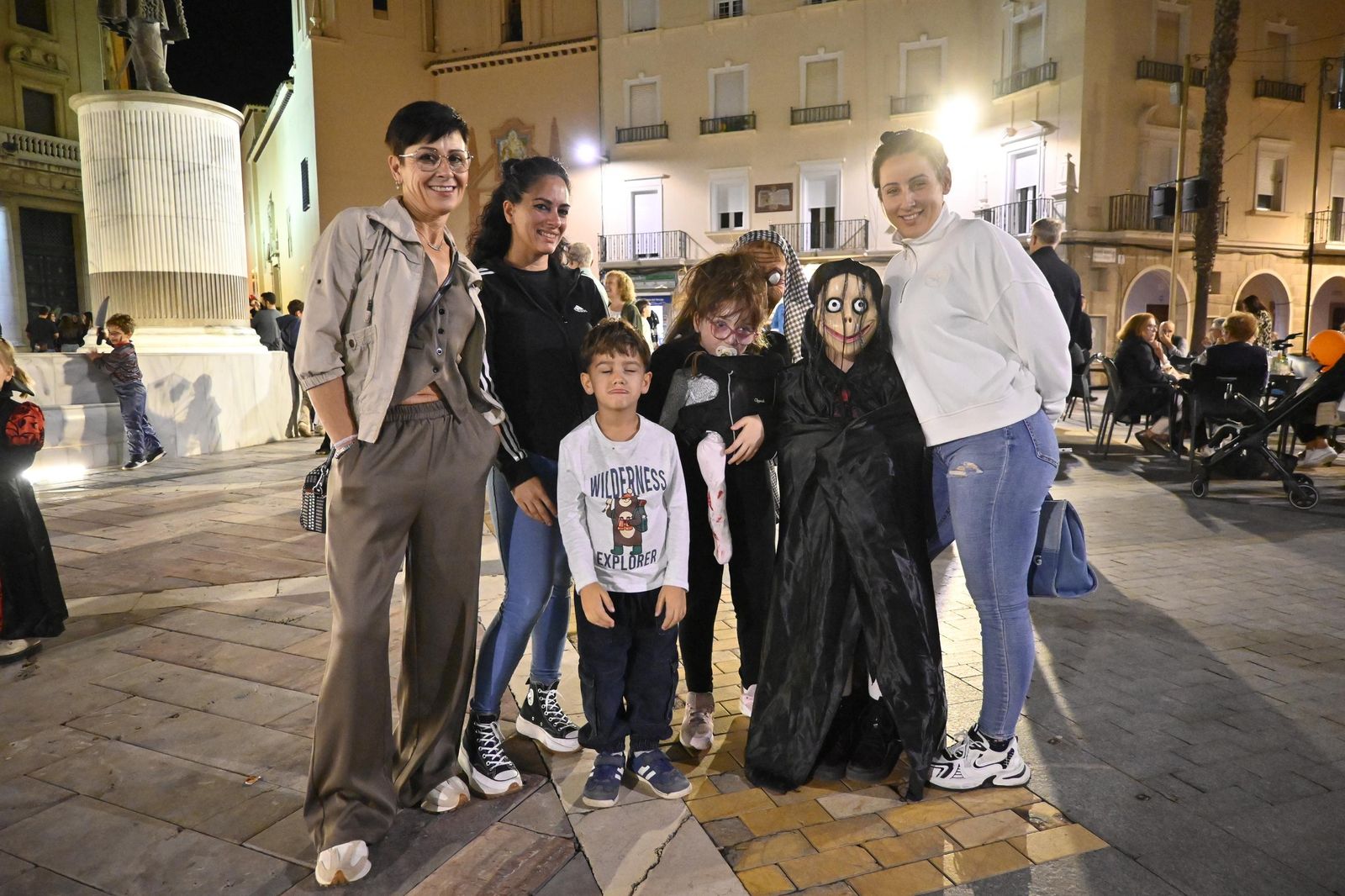 Las mejores fotografías de la noche de Halloween en Huelva