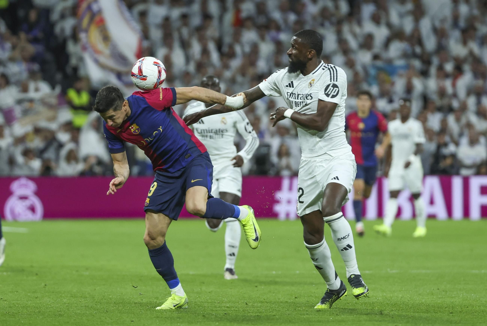 La prolongación del Real Madrid - Barcelona: todas las fotos