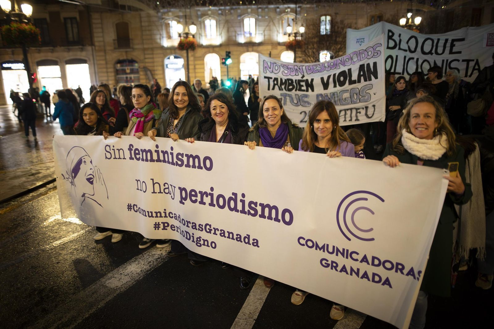 Todas las imágenes de la movilización de Granada contra la violencia machista este 25N