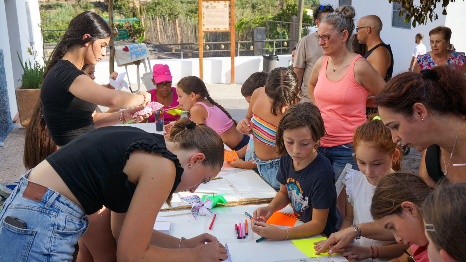 Así se ha vivido la X edición de "Paseando entre velas" de Vícar