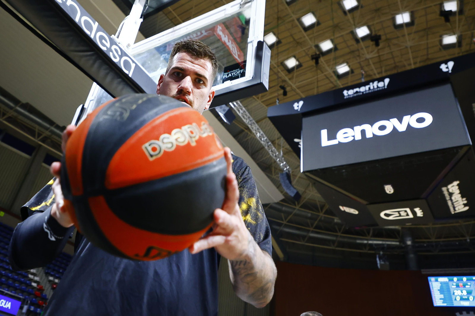El Lenovo Tenerife - Unicaja, en fotos