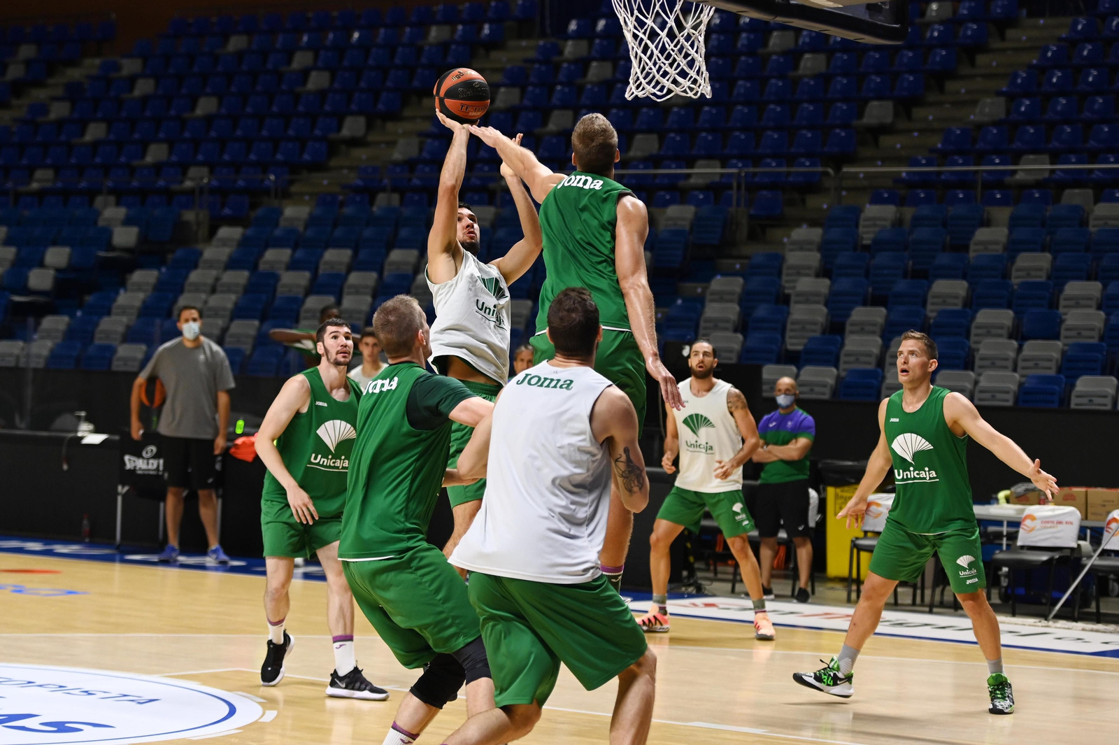 Las fotos del entrenamiento del Unicaja antes de recibir al Barcelona