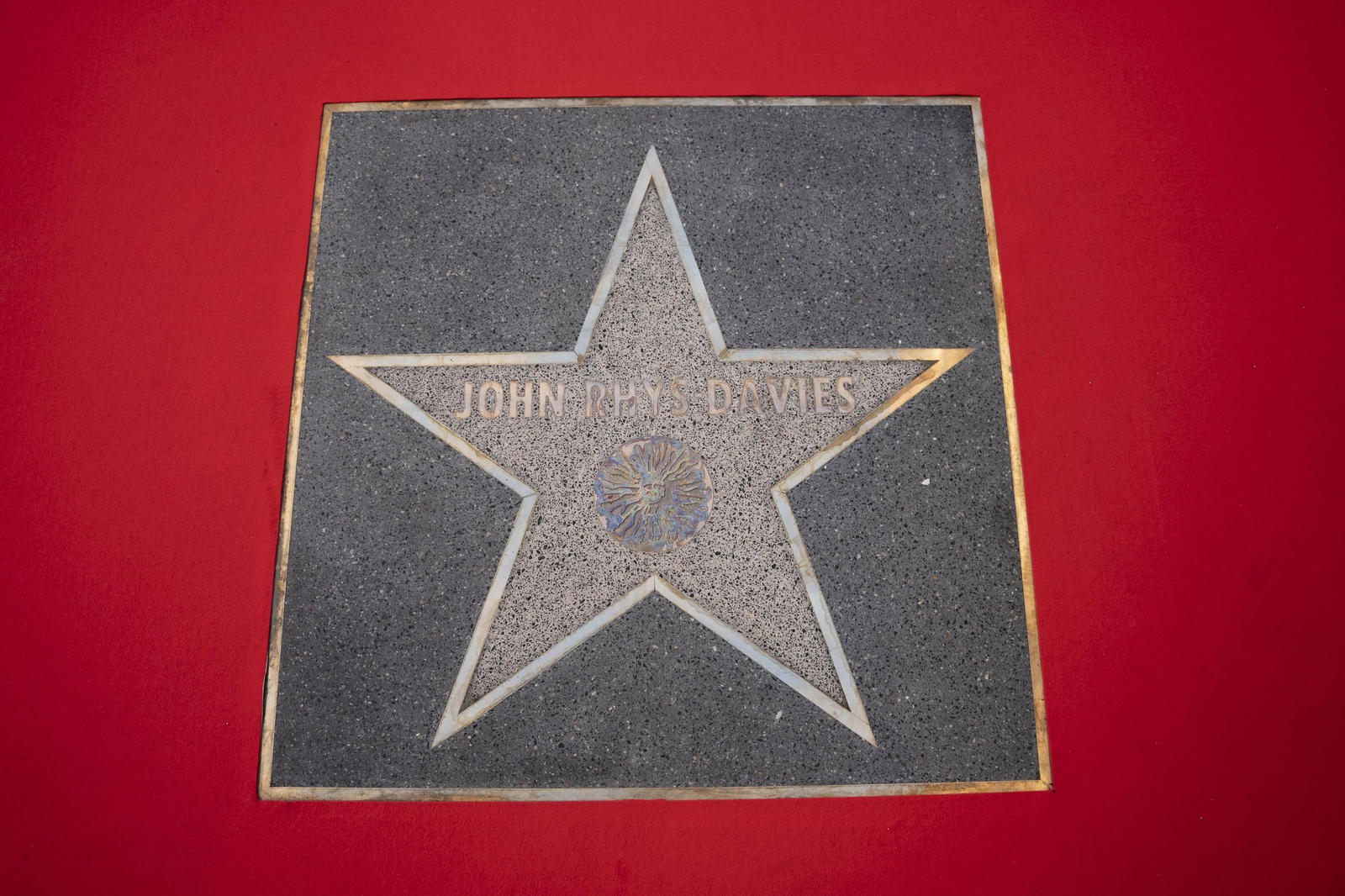 La estrella a JOHN RHYS-DAVIES luce en el paseo de la fama de Almería