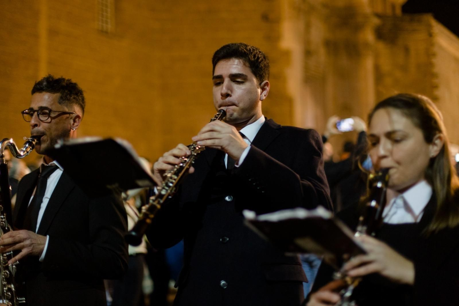 Las imágenes del viacrucis de hermandades de Cádiz.