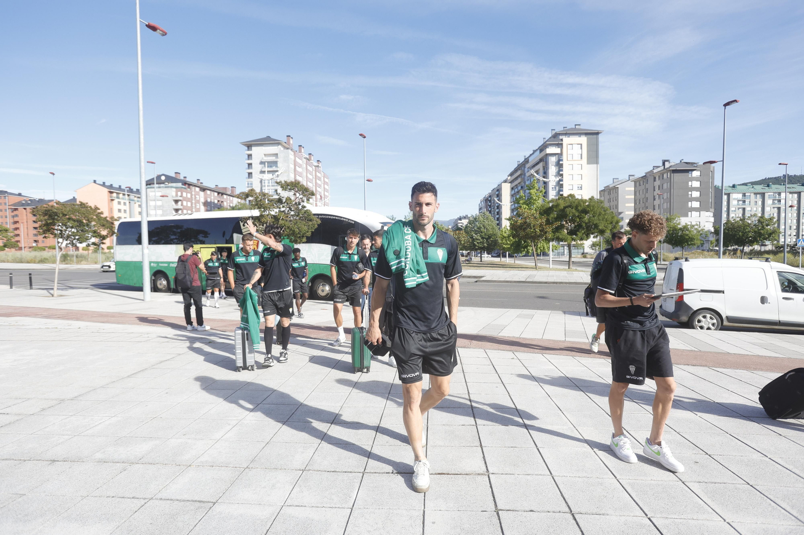 La llegada del Córdoba CF a Ponferrada, en imágenes