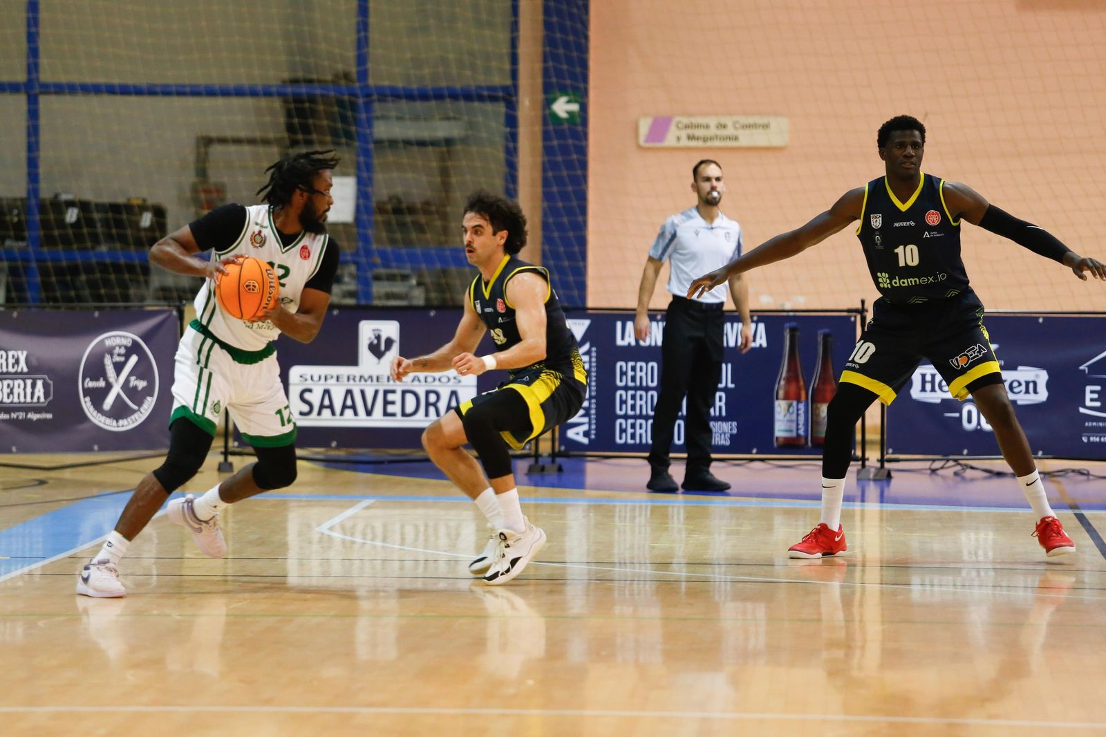 Las fotos del Udea-Lobe Huesca de Segunda FEB