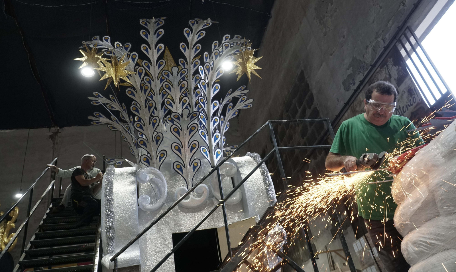 Así se construye la Cabalgata de Reyes Magos de Sevilla 2022