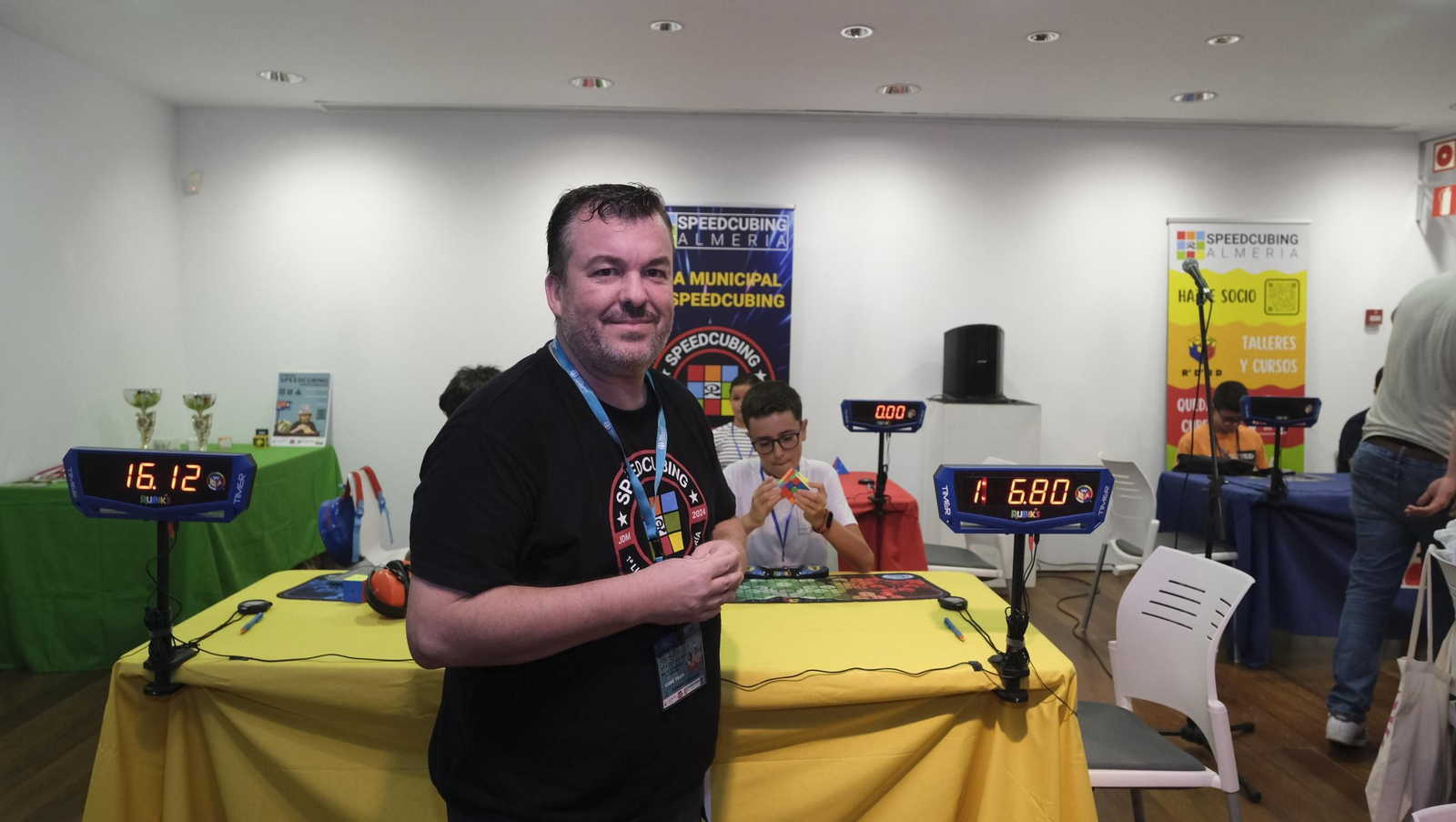 II Torneo de Speedcubing de la Feria de Almería 2024, en imágenes