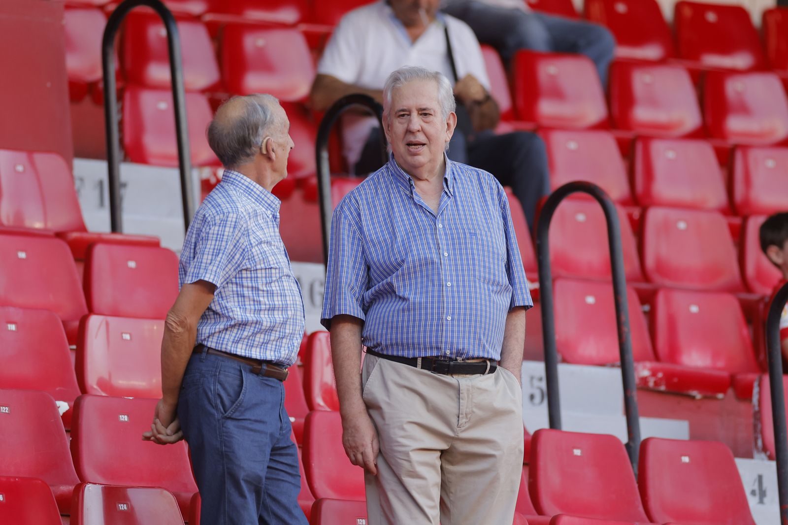 Búscate en las fotos del Sevilla-Almería