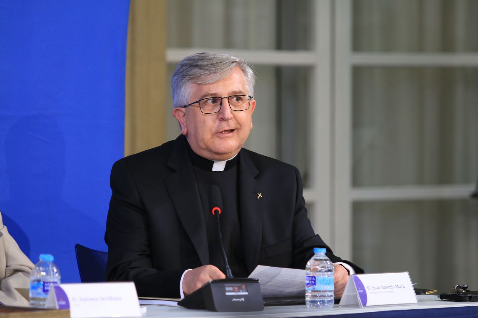 Presentación del libro del centenario del Santo Entierro