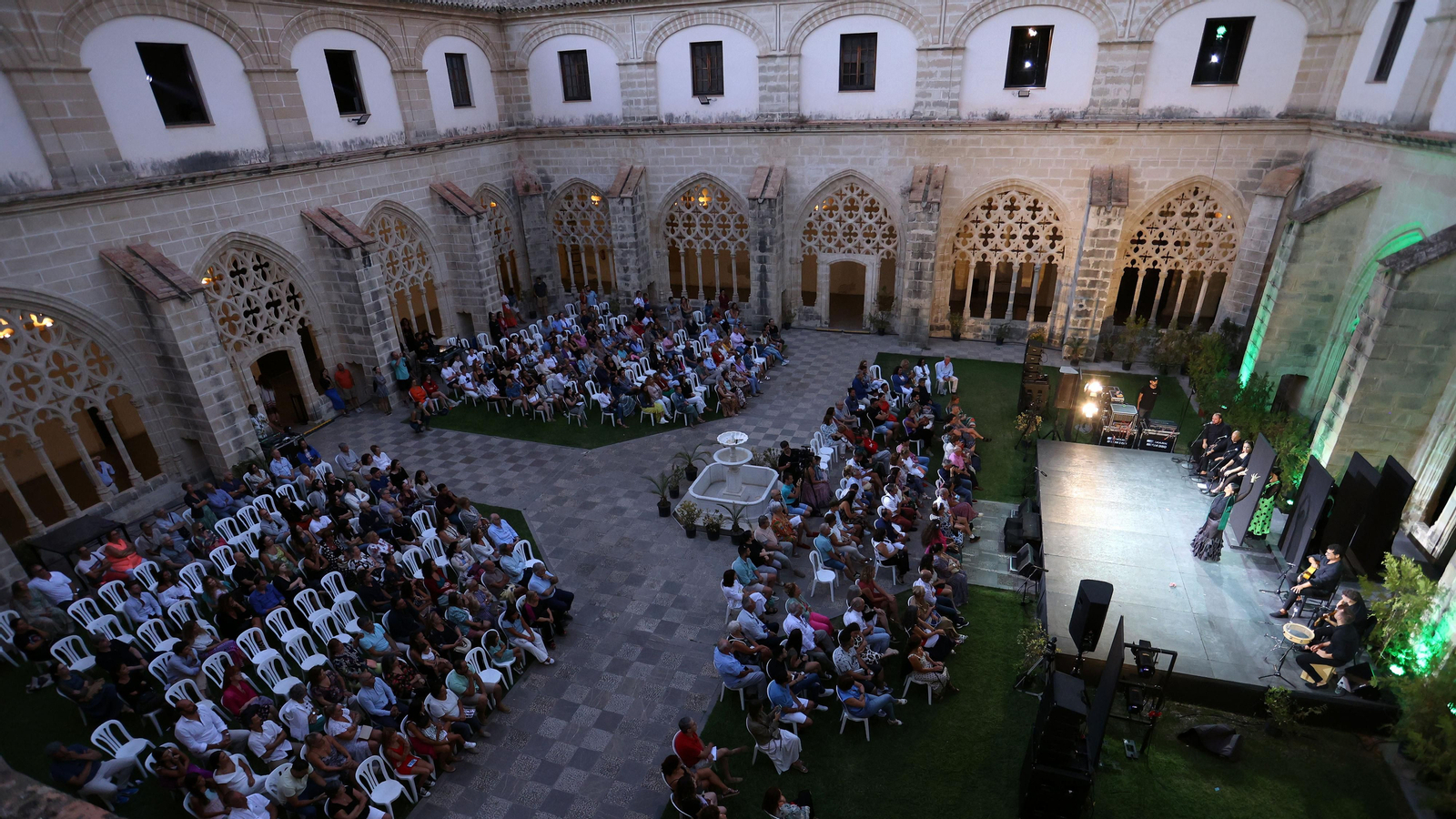 La Fiesta de la Bulería empieza con ‘Jaleo’, dirigido por María José Franco a cargo de la Compañía Jóvenes Flamencos