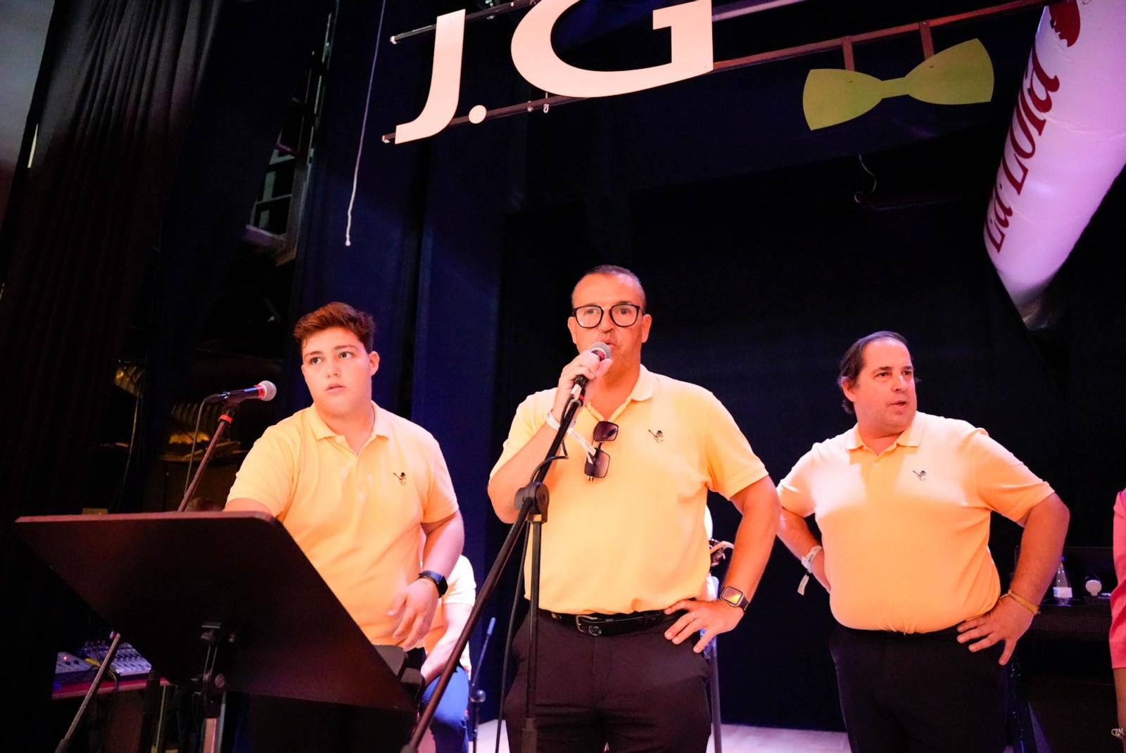 Así bailan en el concurso de sevillanas de La Lola de la fería de Almería