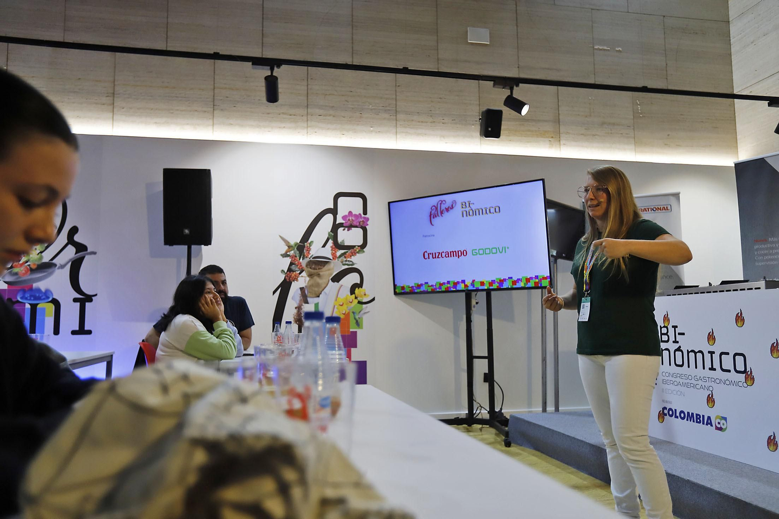 Binómico: Imágenes de la jornada de la jornada de martes en el congreso gastronómico Iberoamericano