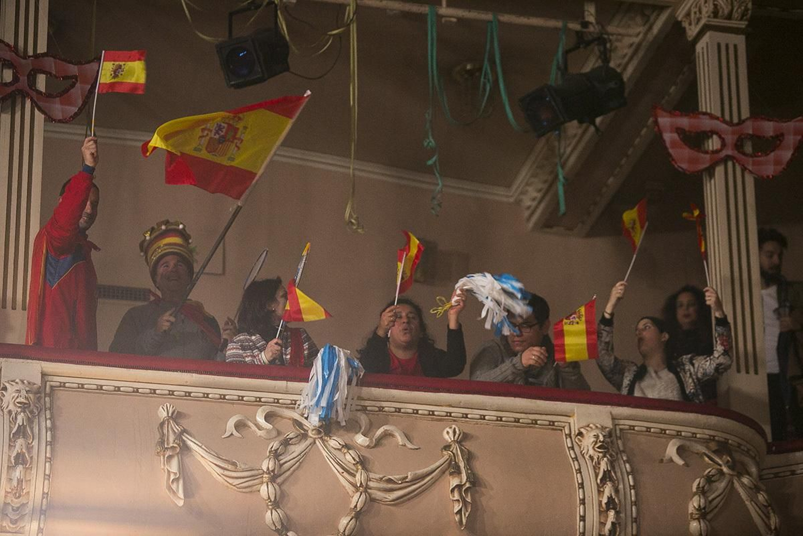 Sábado de paraguas y pasado  por agua, por mucha agua