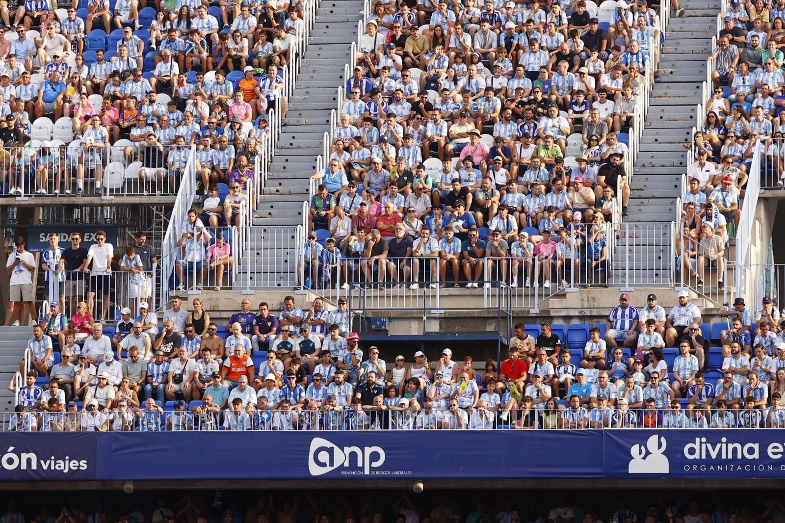 Búscate en las gradas de La Rosaleda en el Málaga CF-Eibar