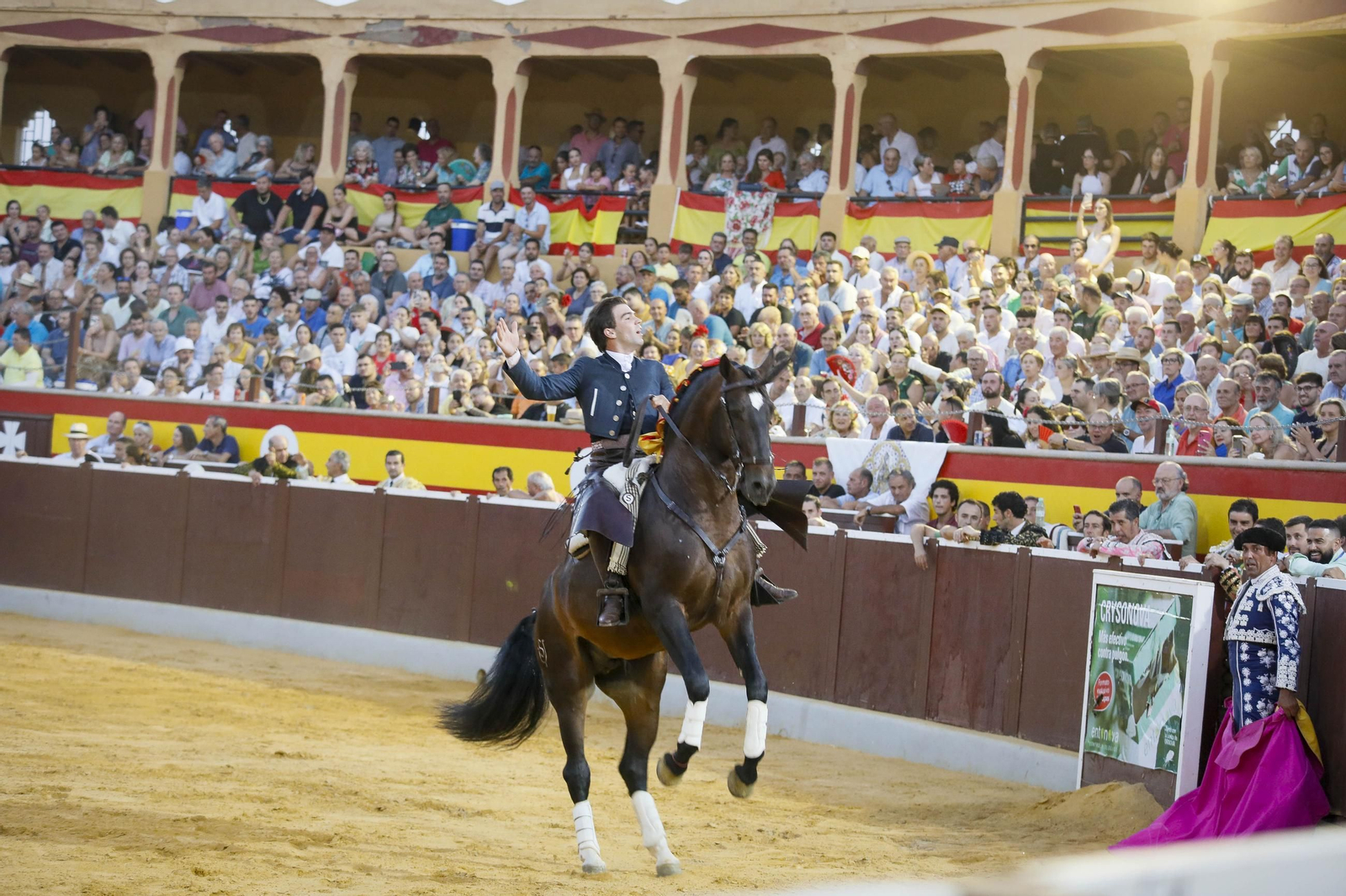 Corrida de toros Berja con un toro indultado, en imágenes