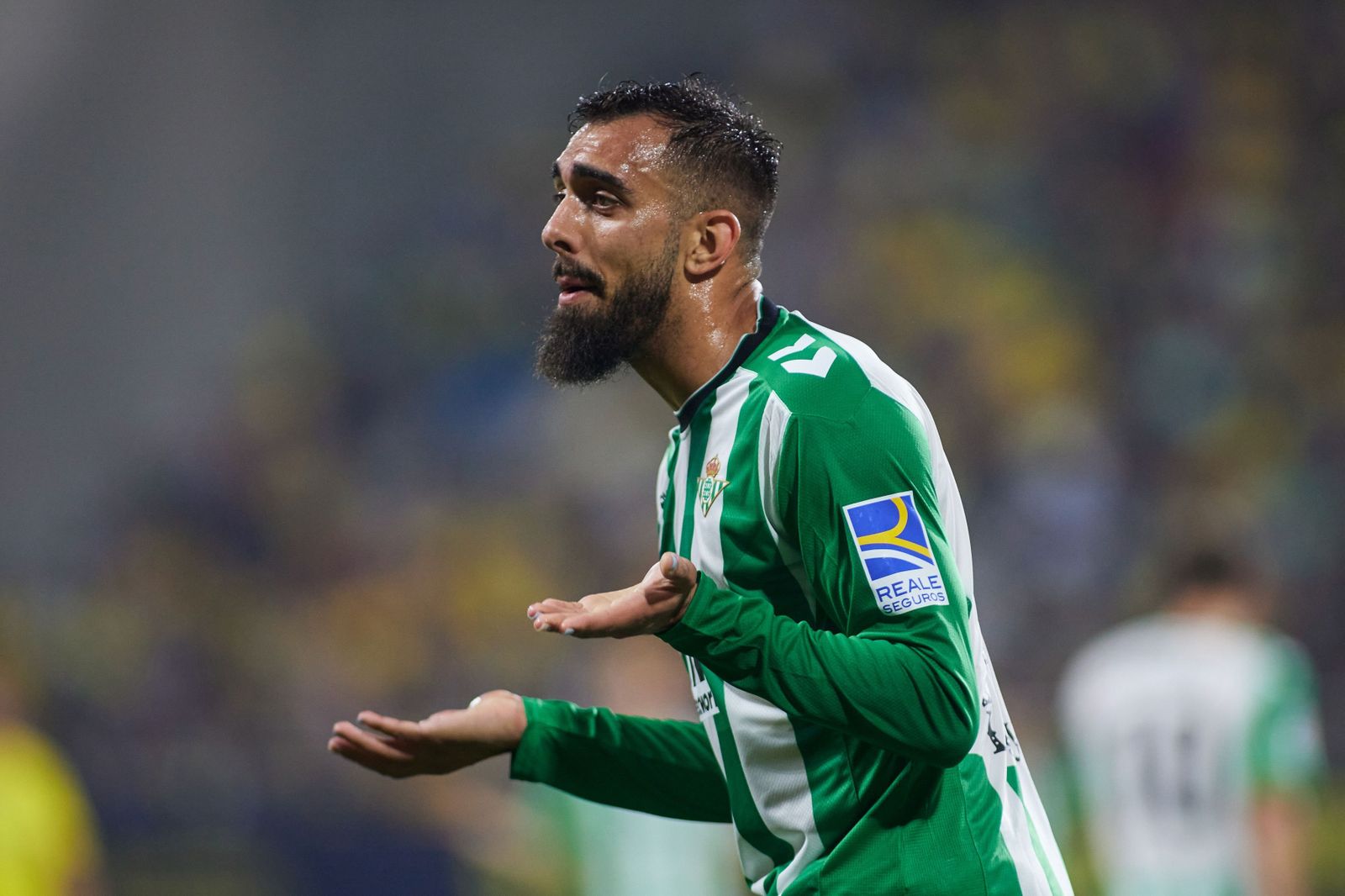 Borja Iglesias, en un partido reciente con el Betis.