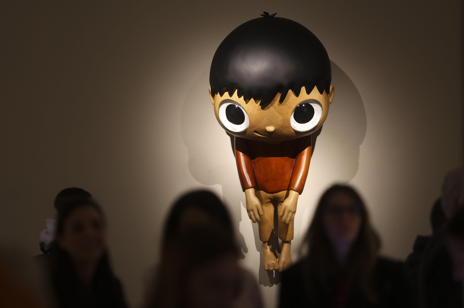 Las fotos de la exposición de Javier Calleja en Málaga y su gato Günter