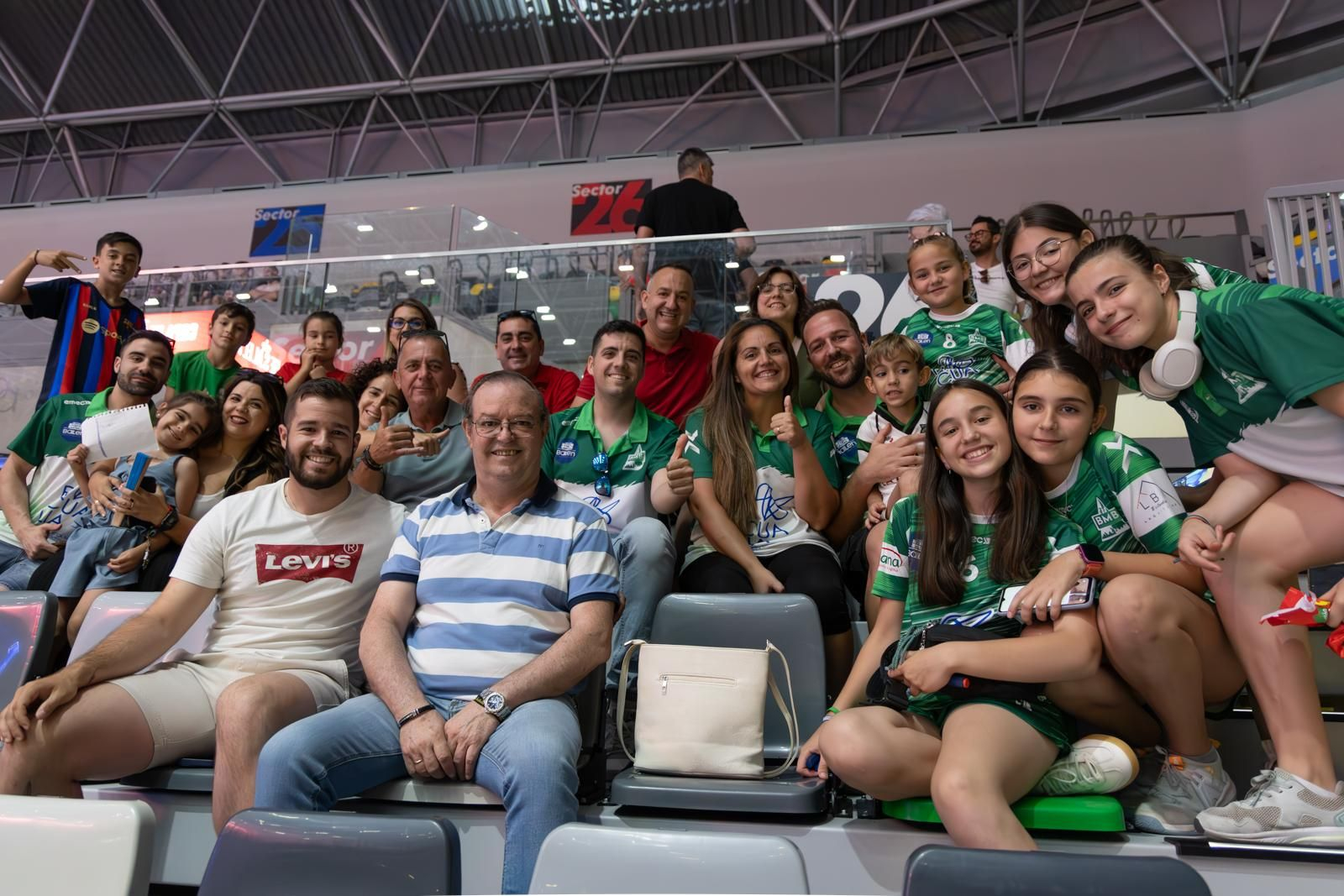 Ambientazo en la final de la Copa del Rey de balonmano de Jaén, en imágenes