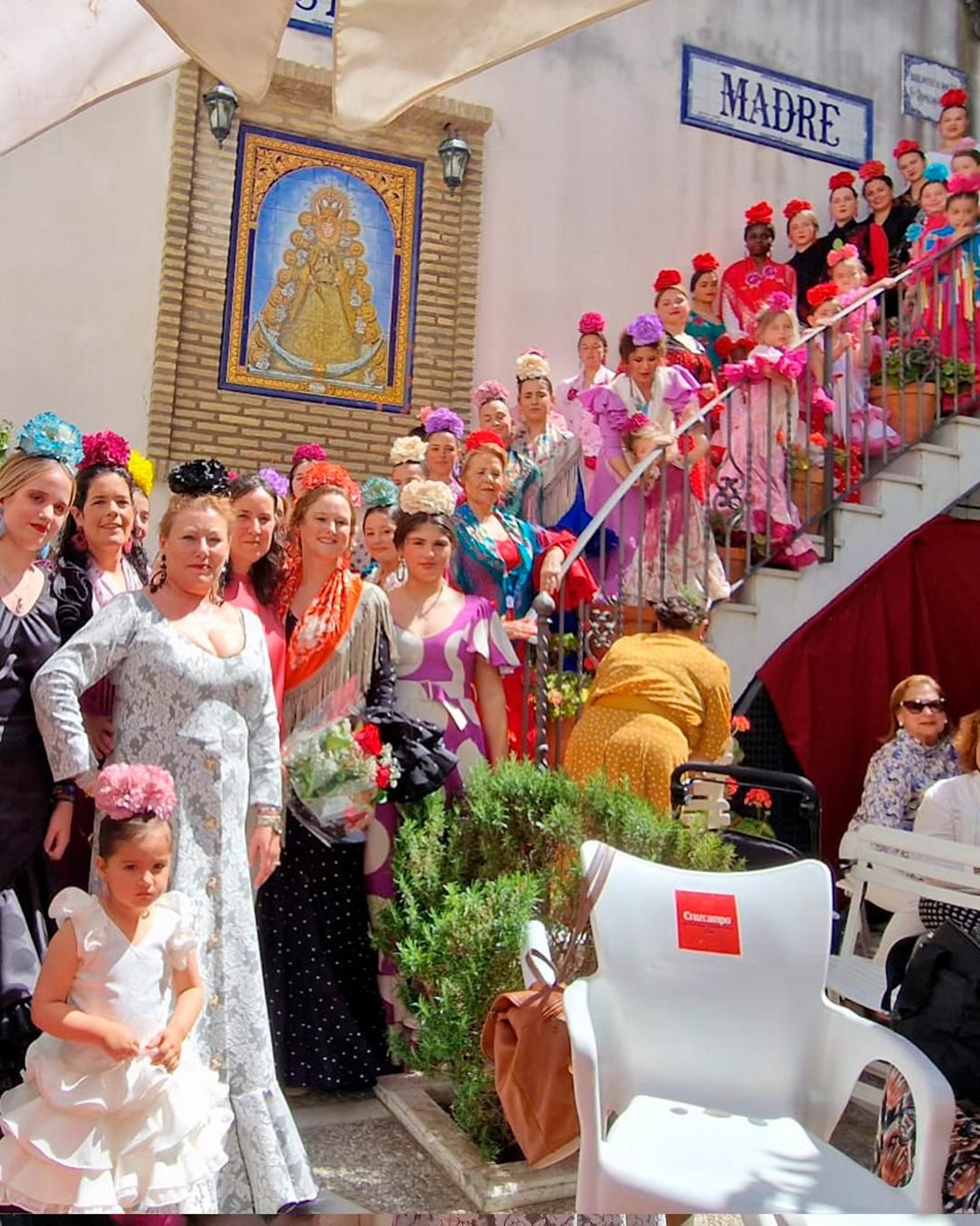 Desfile solidario en la Hermandad de Sanlúcar de Barrameda. Desfile solidario en la Hermandad de Sanlúcar de Barrameda.