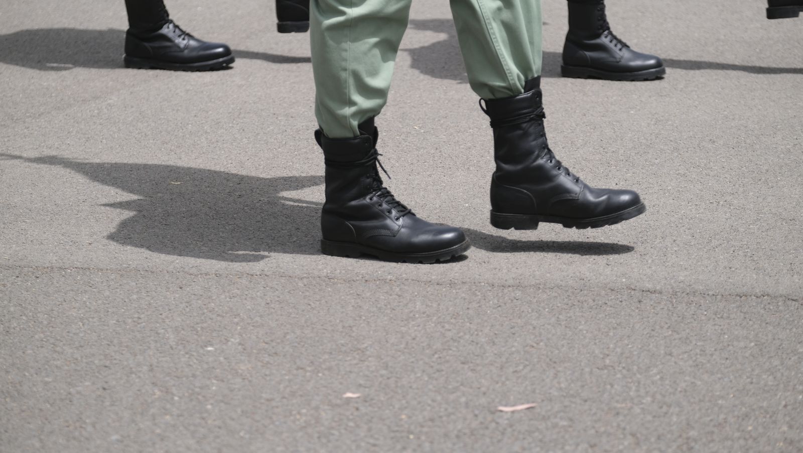 Visita de la Ministra de Defensa Margarita Robles a La Legión Española, en Viator