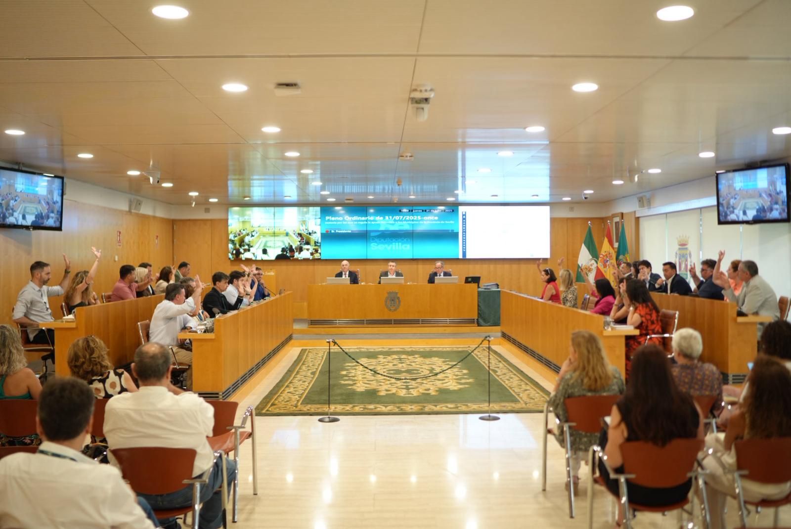 El Pleno que aprobó la ayuda financiera a las VPO.