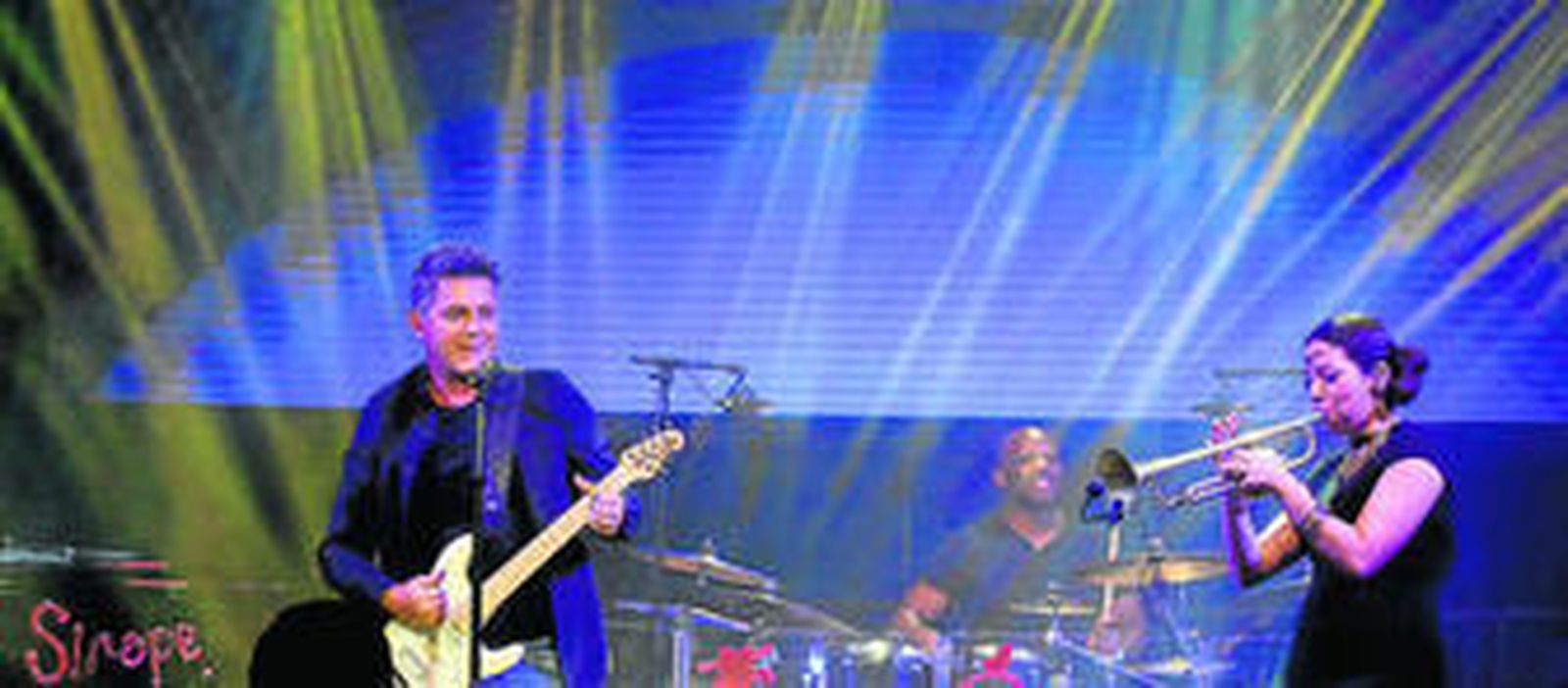 El cantante Alejandro Sanz , durante su concierto acústico e íntimo que ofreció hace unos días en Madrid.