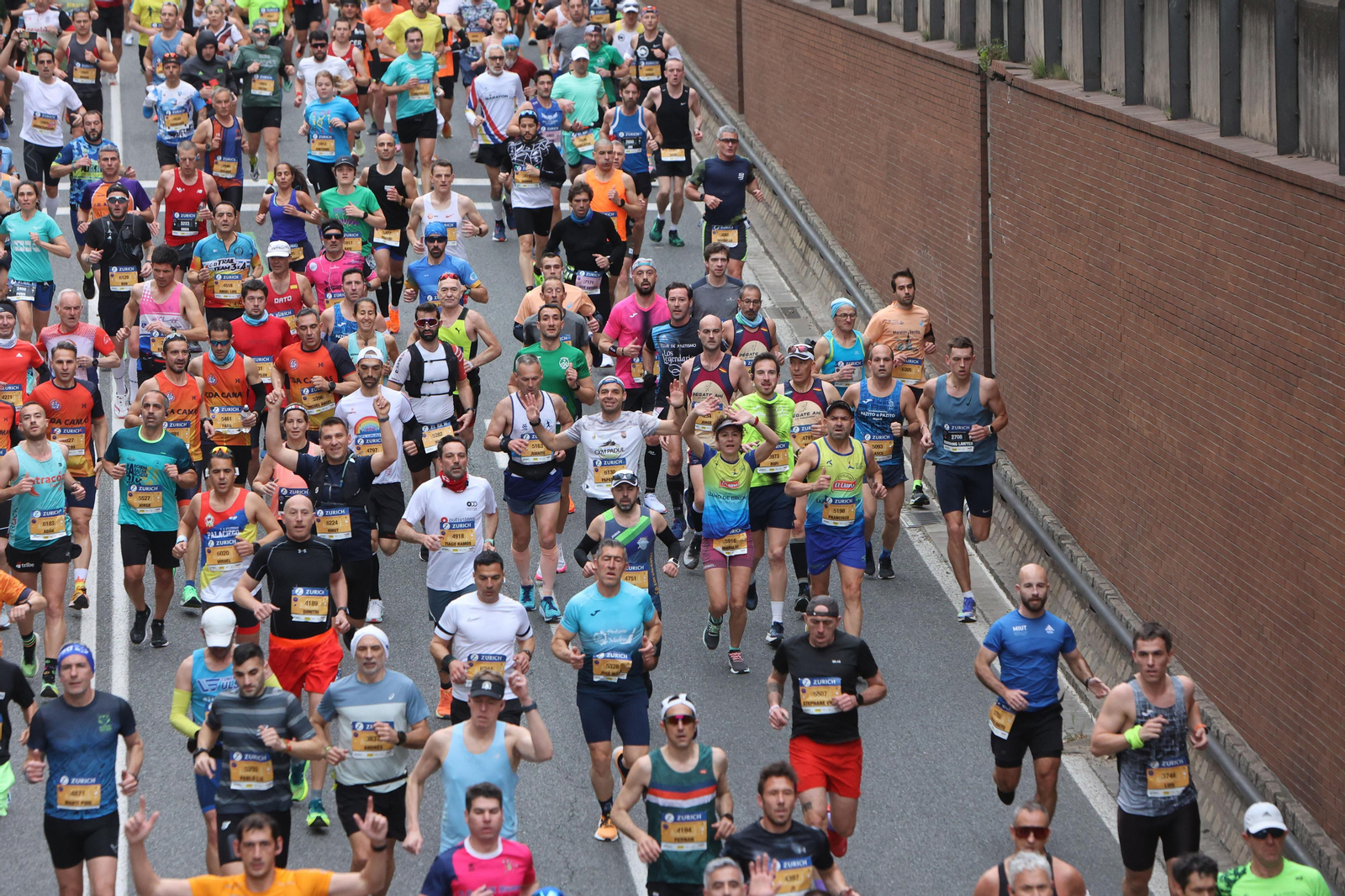 Búscate en la maratón de Sevilla 03
