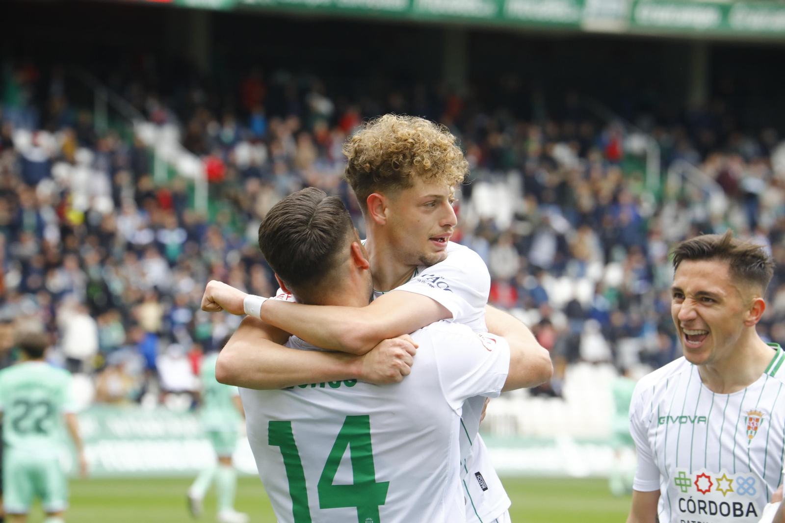 La victoria del Córdoba CF ante la Cultural Leonesa, en imágenes