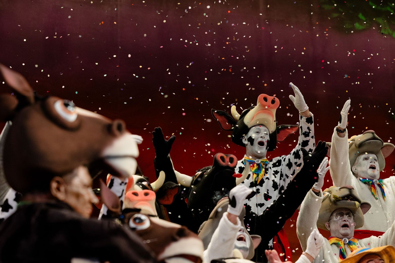 Búscate entre las mejores imágenes de la sexta sesión de cuartos de final del COAC 2026