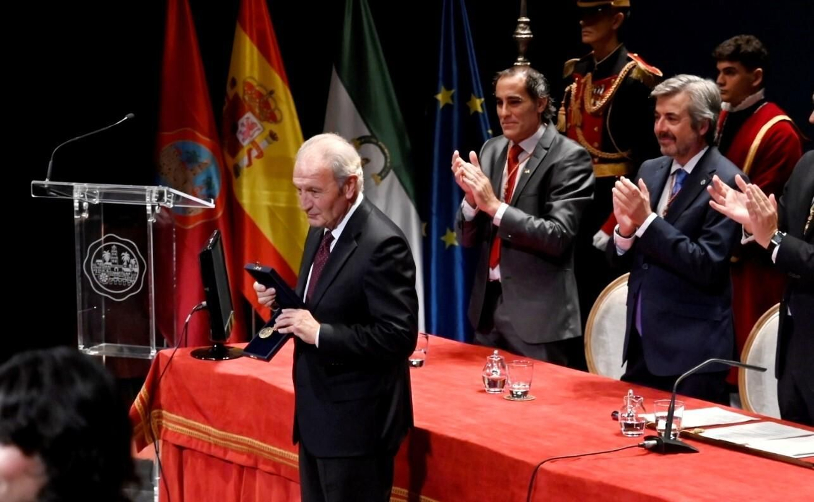 Las imágenes de la entrega de las Medallas de la Ciudad de Córdoba Las imágenes de la entrega de las Medallas de la Ciudad de Córdoba