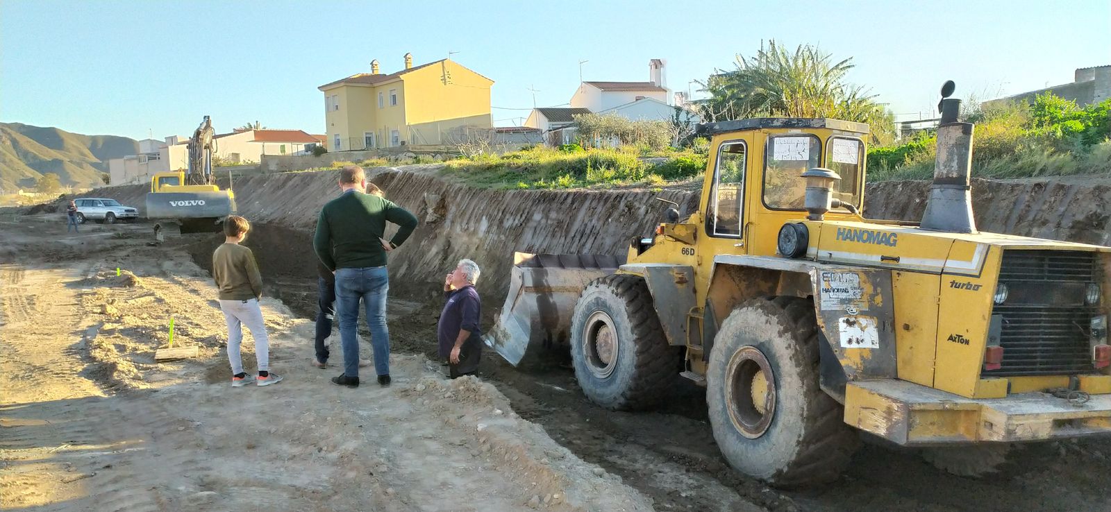 Visita a las obras que se están realizando en las ramblas de las pedanías de Guazamara y La Mulería.
