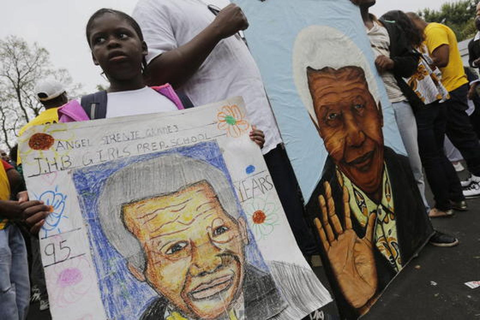 Concentraciones en Johannesburgo en recuerdo de Mandela.

Foto: EFE