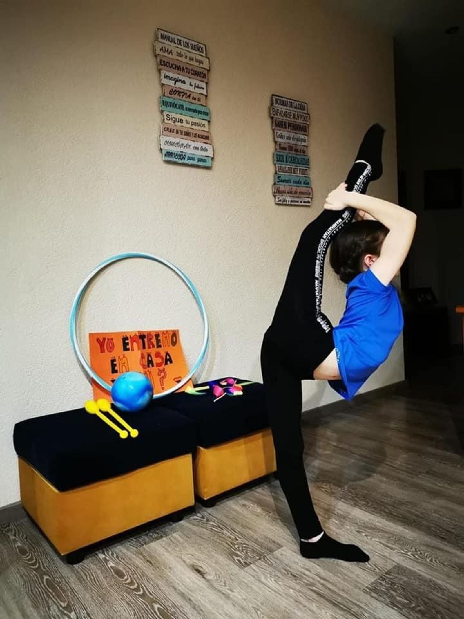Entrenamiento de gimnasia rítmica siguiendo las pautas del IMD de El Ejido.