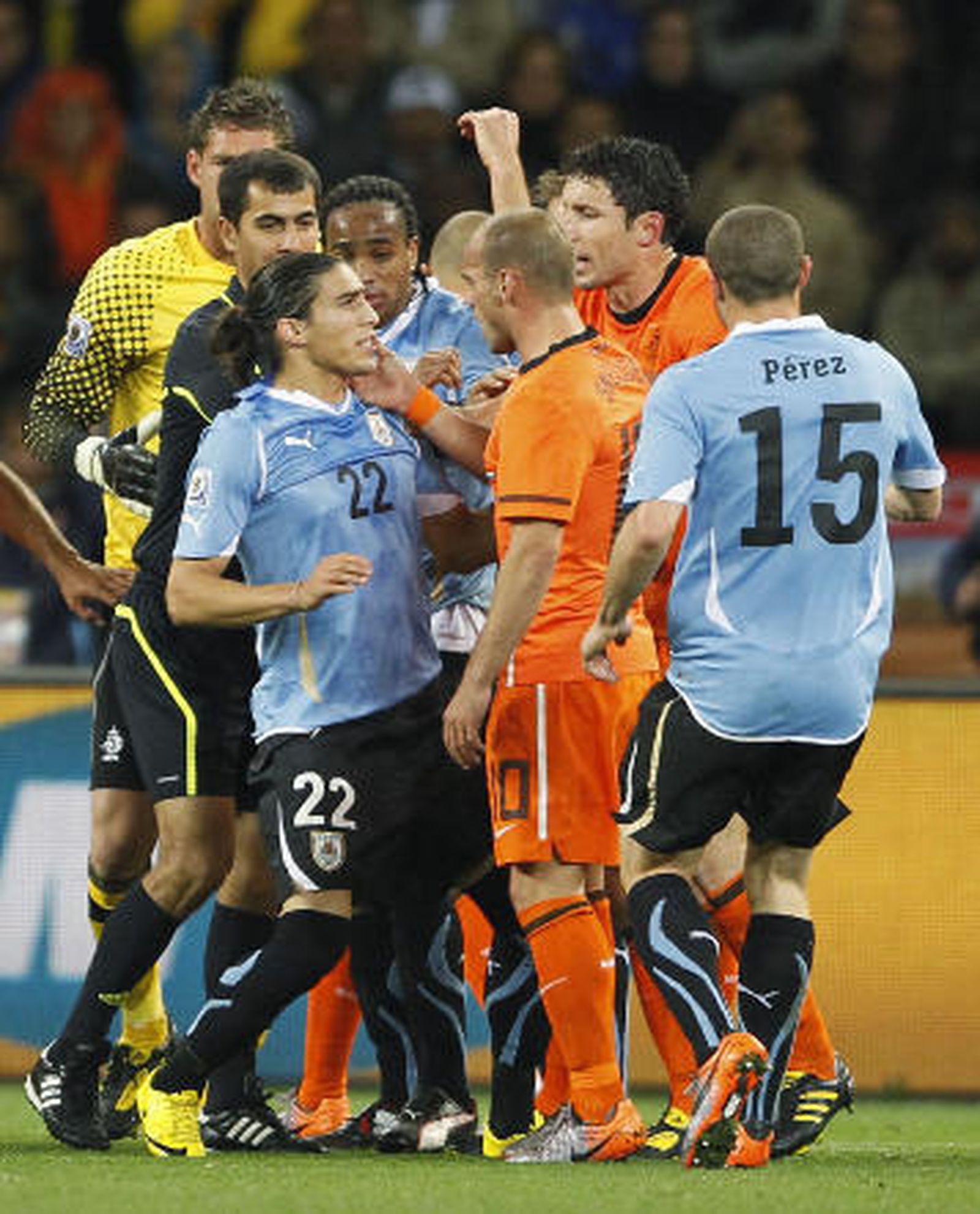 Martín Cáceres, destino Sevilla