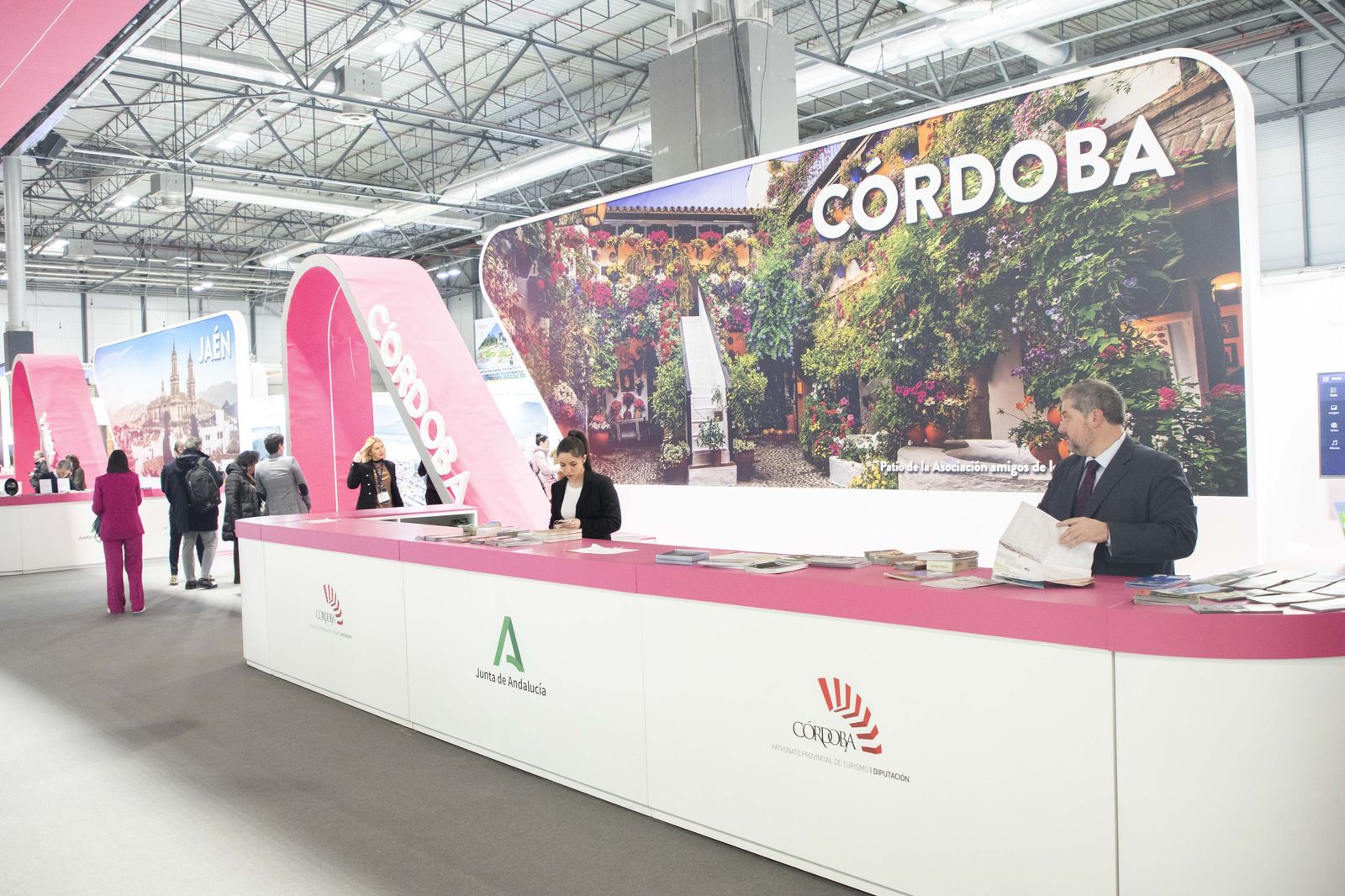 Córdoba presenta sus novedades turísticas en Fitur 2023, en imágenes