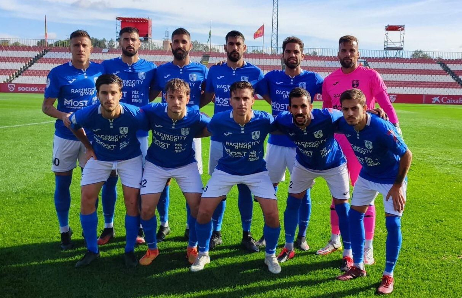 Alineación inicial que presentó el Mar Menor en el partido del pasado fin de semana en Sevilla.