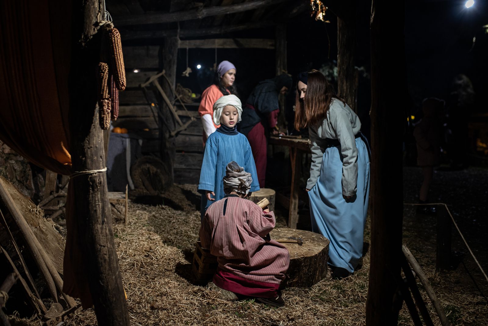 Imágenes: Una visita al Belén viviente de Puerto Moral