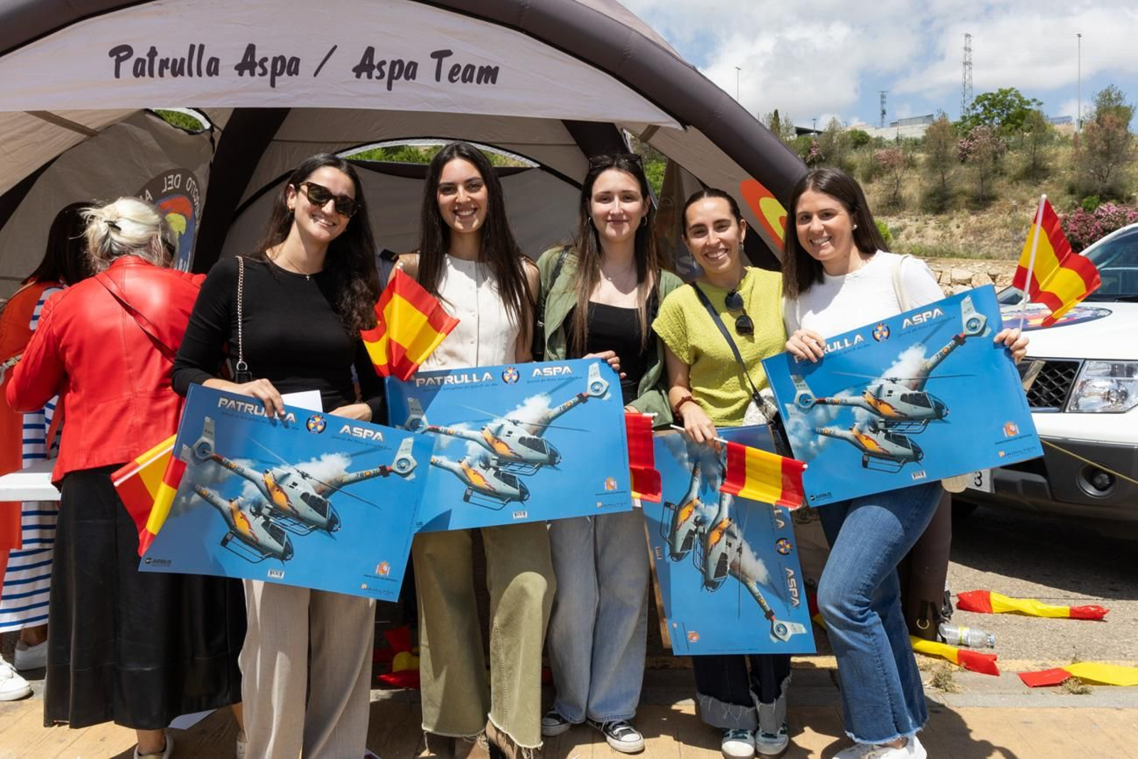 Exhibición de la Patrulla Aspa del Ejército del Aire y del Espacio con motivo del 1.200 aniversario de la capitalidad de Jaén