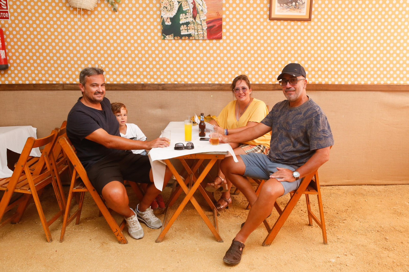 Búscate en las fotos del lunes en la Feria de Tarifa