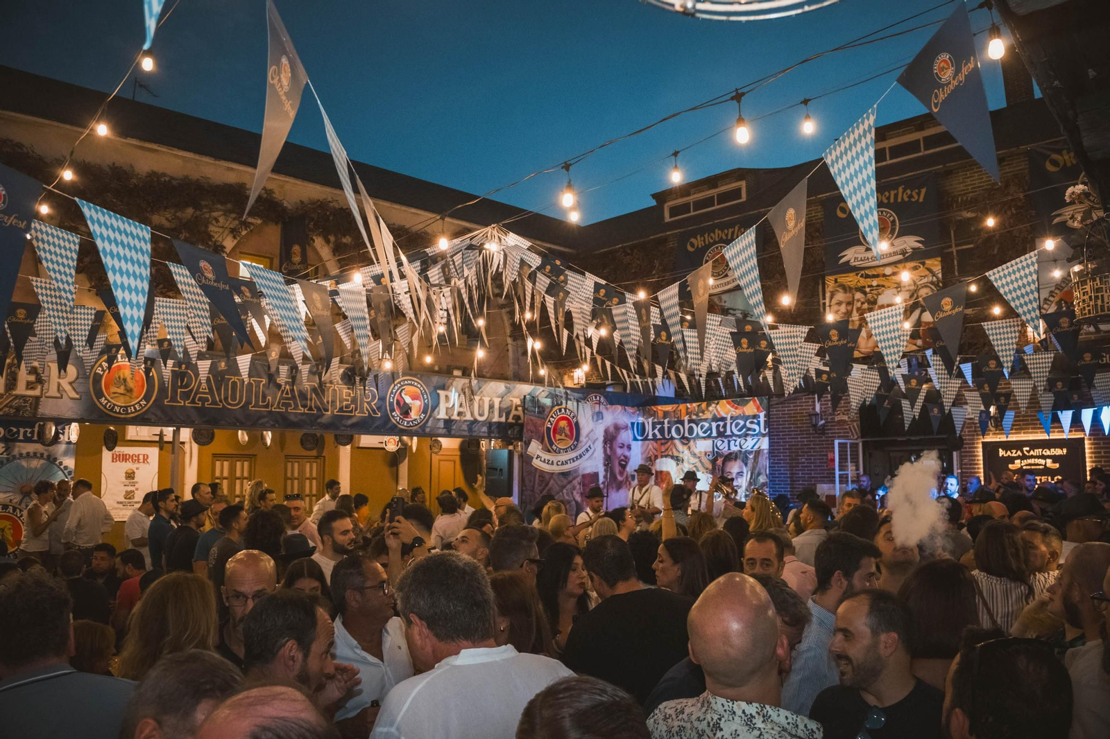 Plaza Canterbury continúa celebrando una nueva edición de su Oktoberfest